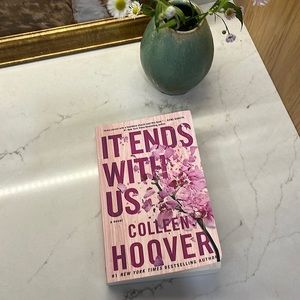 It Ends With Us book by Colleen Hoover